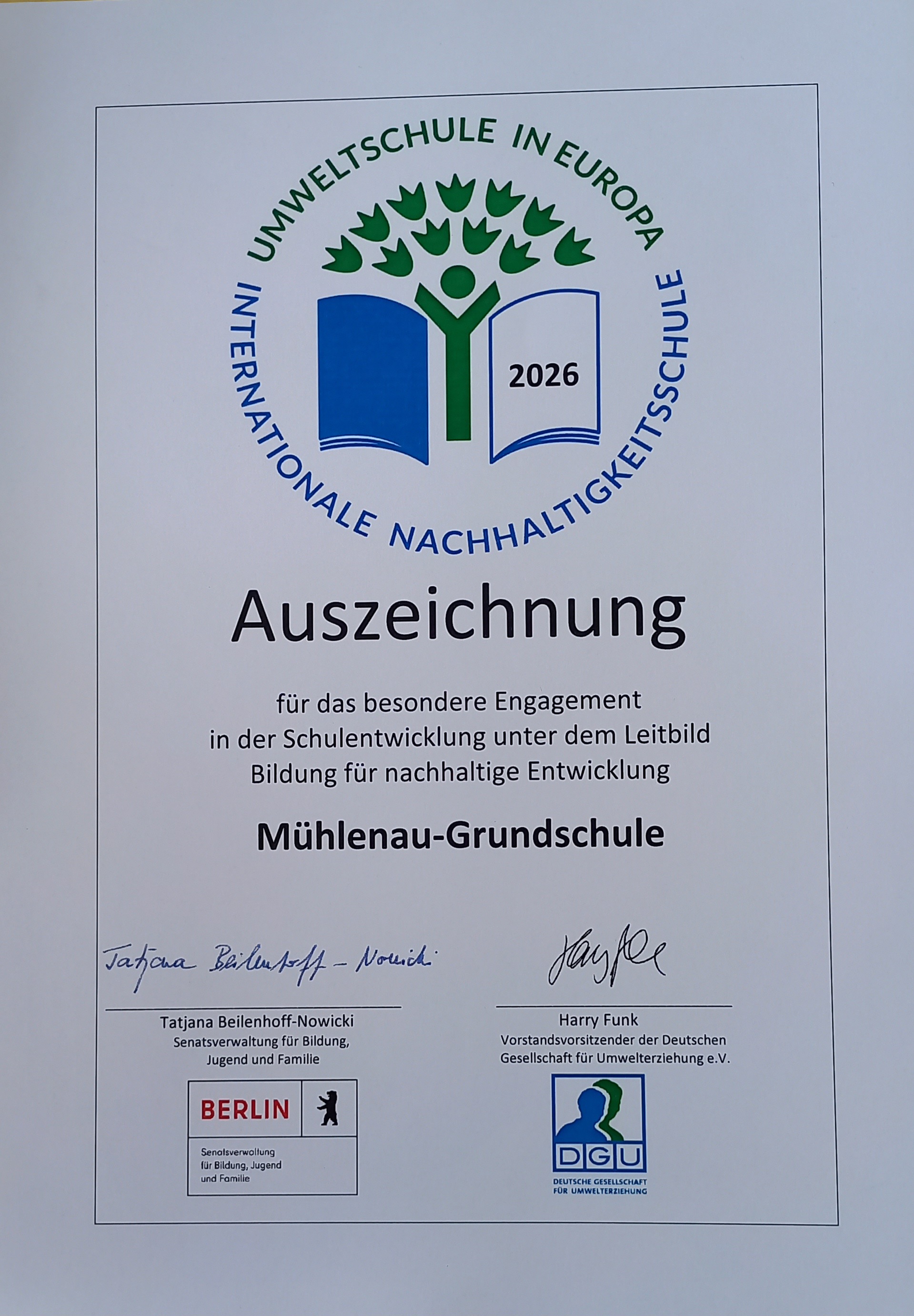 Foto von der Auszeichnungskurkunde